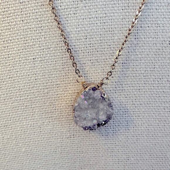 LUNA NORTE Druzy Quartz Necklace Gold tone Chain Minimalist - Picture 5 of 11